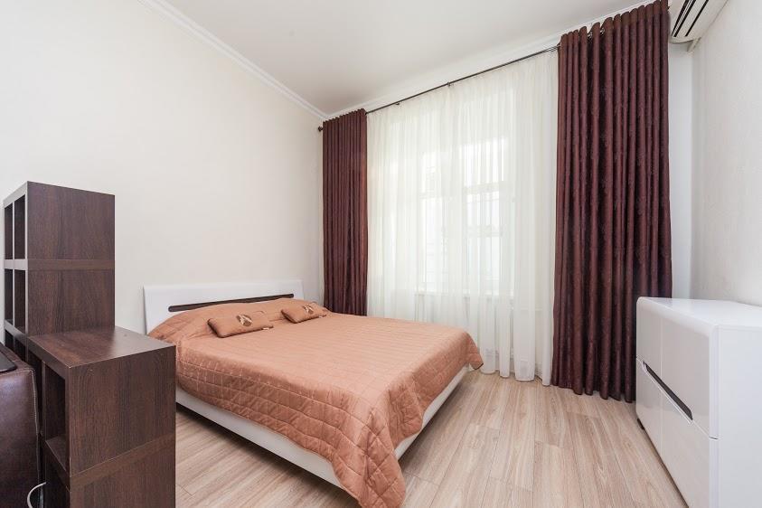 Center, Apartment On Deribasovskaya 10 オデッサ エクステリア 写真